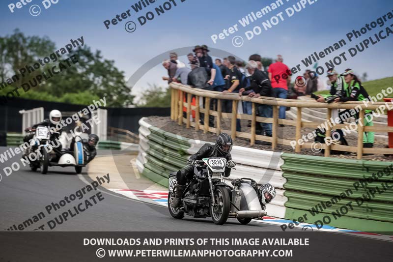 Vintage motorcycle club;eventdigitalimages;mallory park;mallory park trackday photographs;no limits trackdays;peter wileman photography;trackday digital images;trackday photos;vmcc festival 1000 bikes photographs